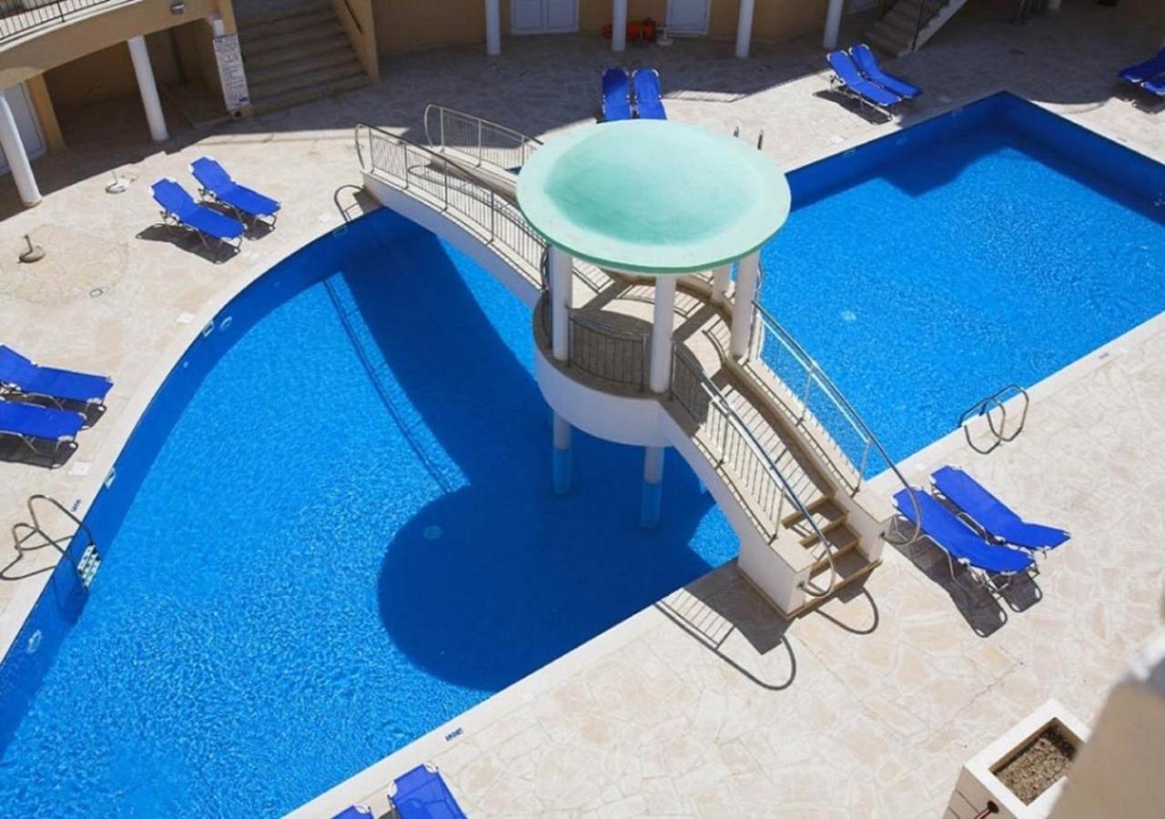 Mia'S Cove Paphos Exterior foto